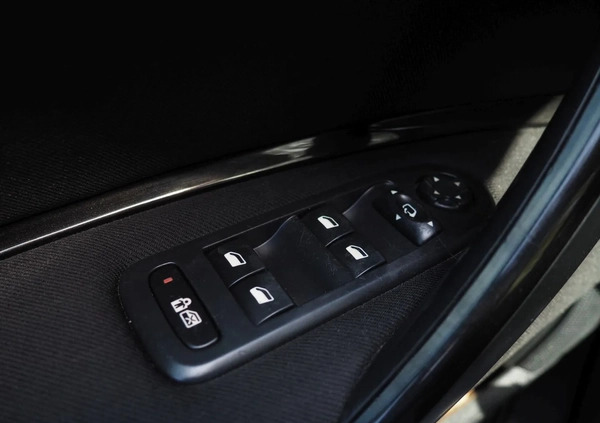Citroen C5 cena 23900 przebieg: 236200, rok produkcji 2011 z Śrem małe 704